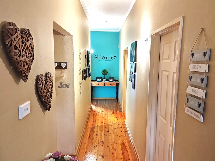 5 Bedroom Property for Sale in Bothasrus Eastern Cape